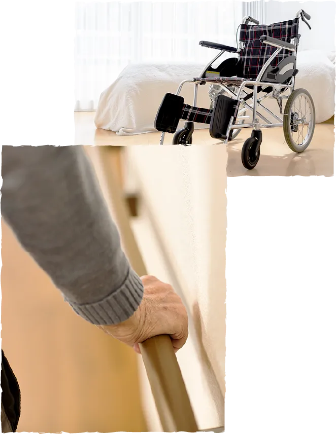 お年寄りに寄り添う介護士